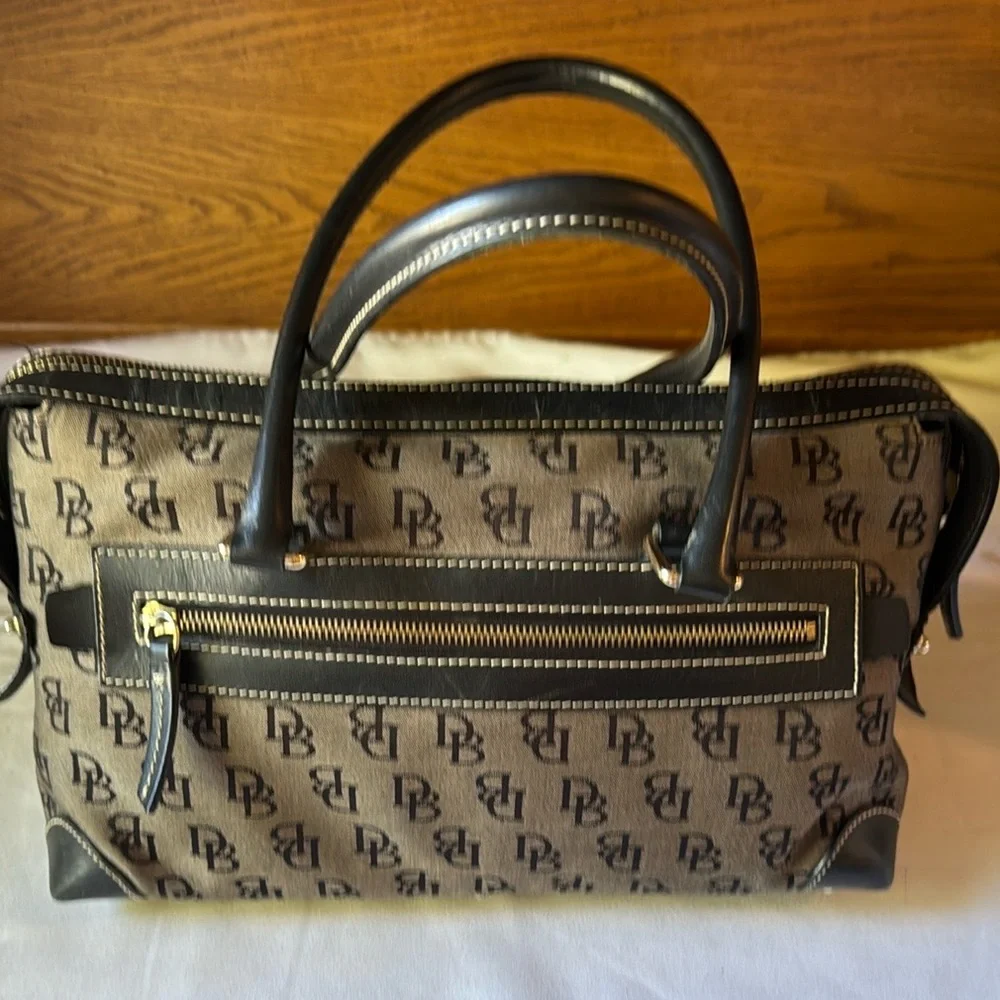 Women’s Dooney & Bourke Black/Grey Double Lock Shoulder Bag